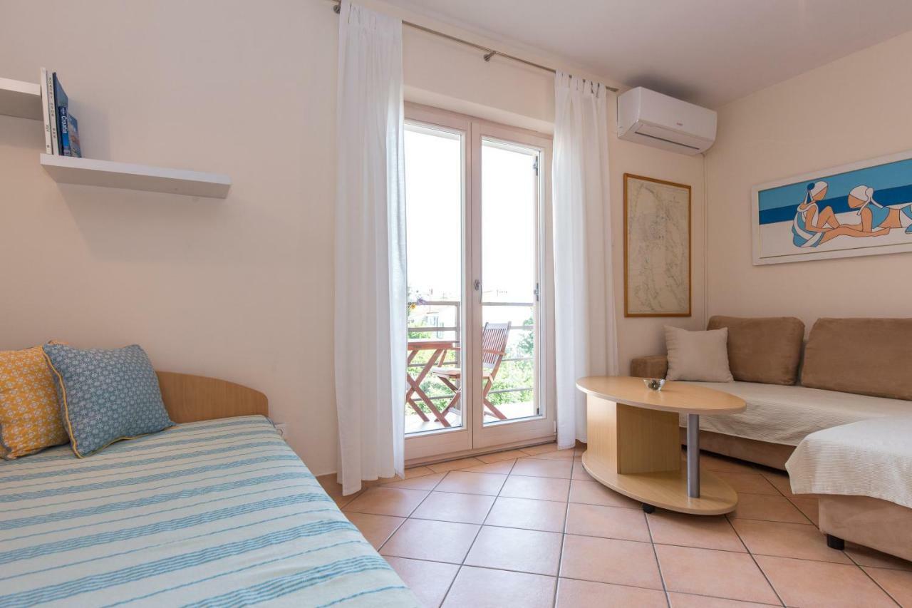 Apartments Marta Krk Town Dış mekan fotoğraf